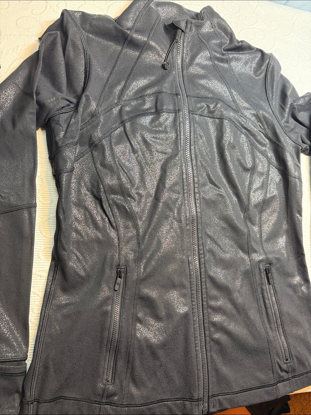 lululemon Define shine Matte Shimmer. Foil. On the Move.  Full-Zip  Jacket. 12 - Picture 4 of 14